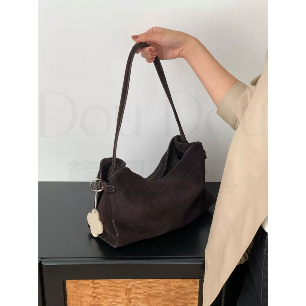tw-11134207-820ld-mswxo7uni39dcb