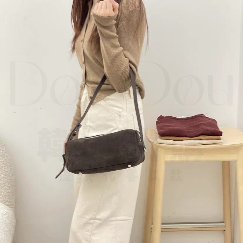 tw-11134207-820l6-mt1th2lpyccobf