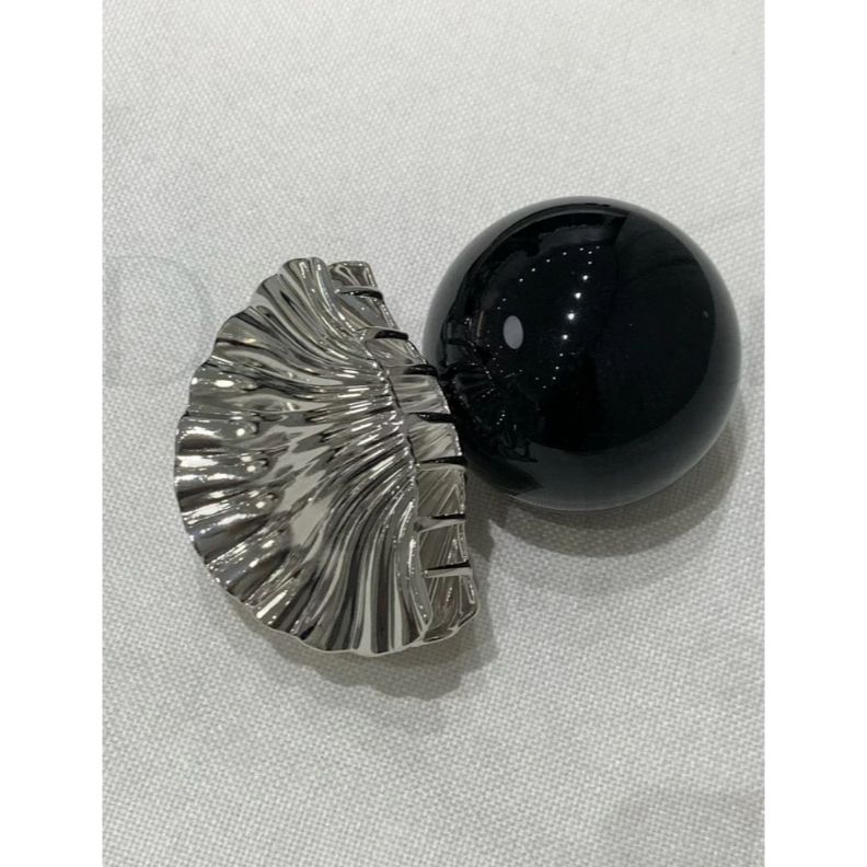 tw-11134207-820lg-mt25f03jln9d41