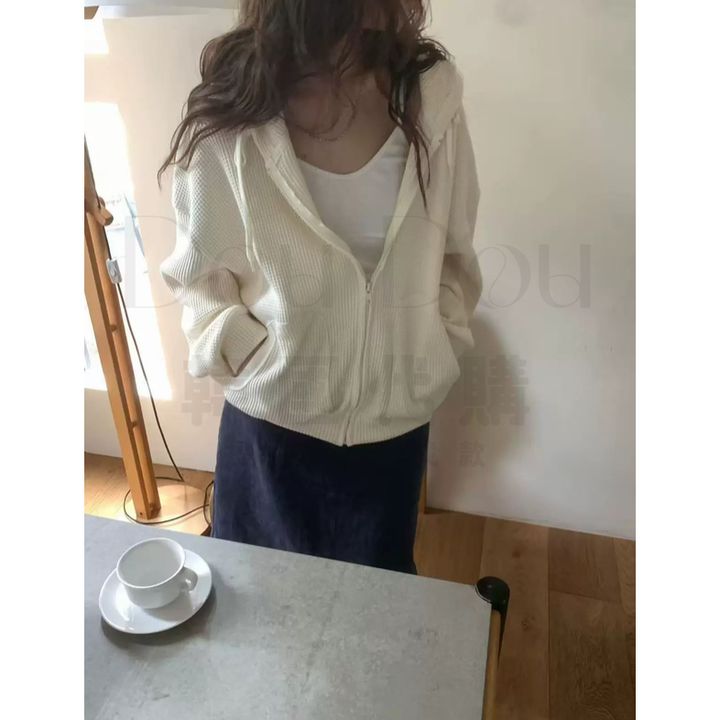 tw-11134207-820lg-mtf1hwgw3doh5c
