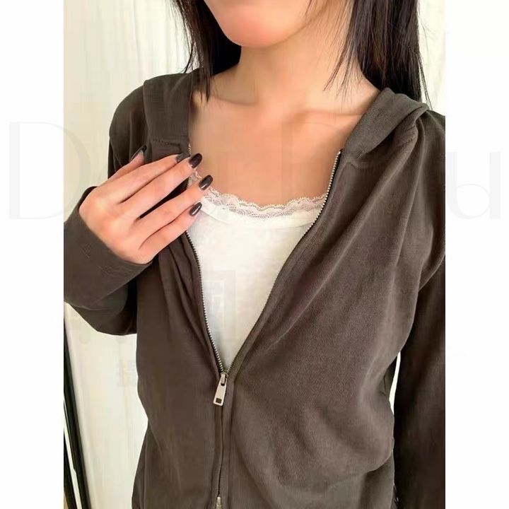 tw-11134207-820lg-muotmccmfrpc0e