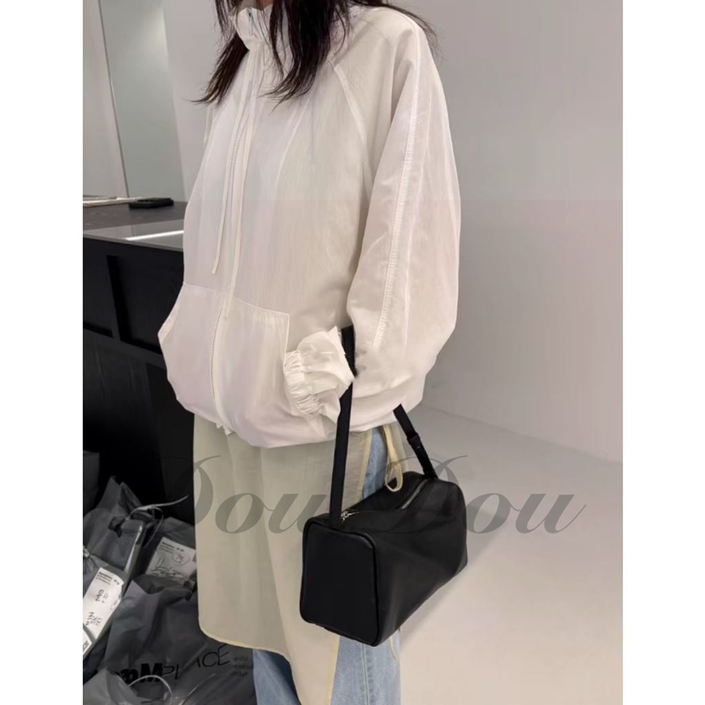 tw-11134207-7rbk2-m9a9hvuw937pce