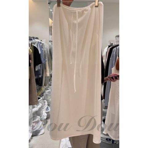 tw-11134207-7ra0m-mcg7ax6hurrw49