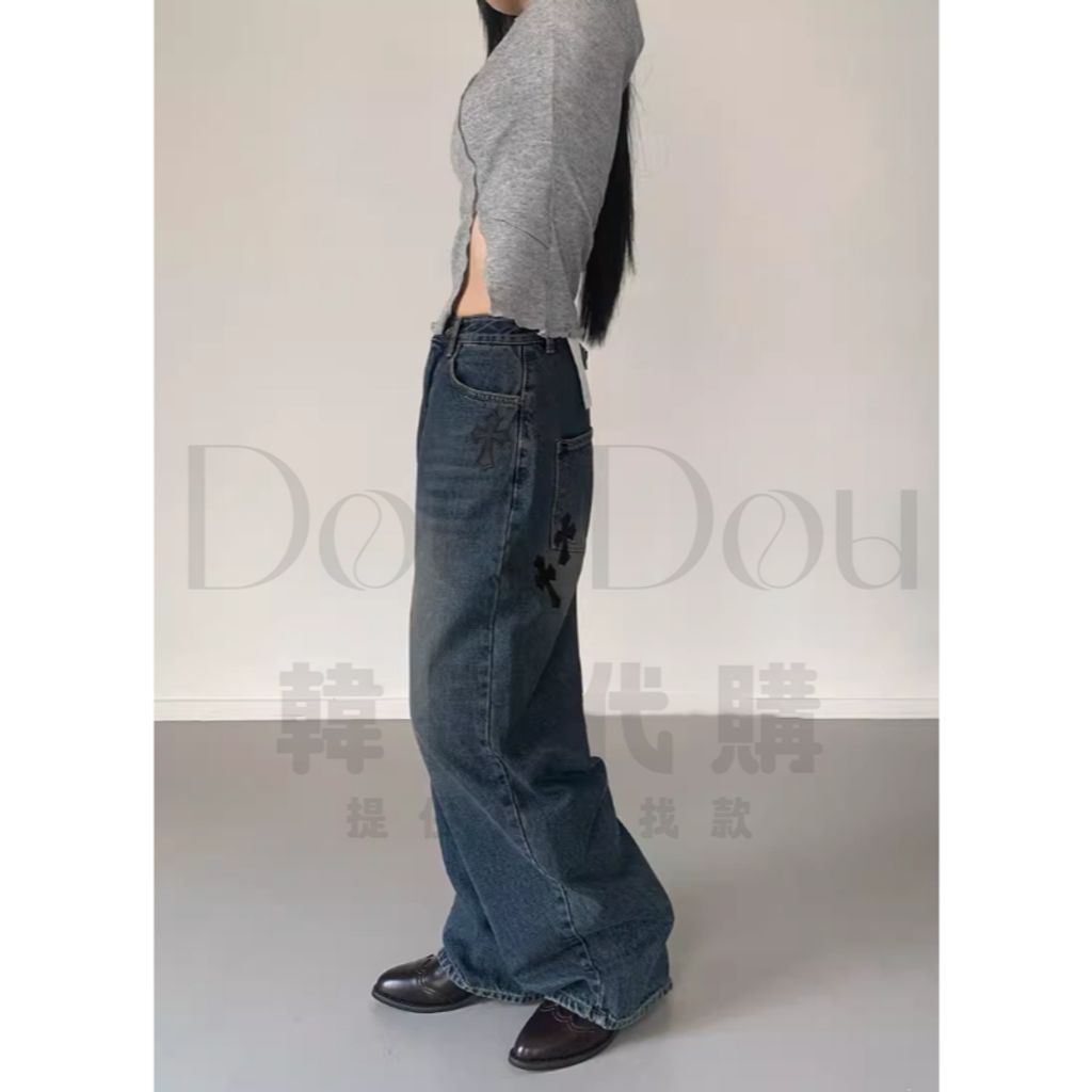 tw-11134207-820lc-mktmdwnnubcw92