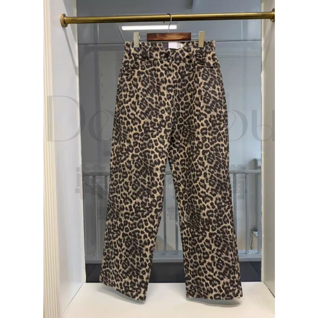 tw-11134207-820la-ml537bhhe0oy4b