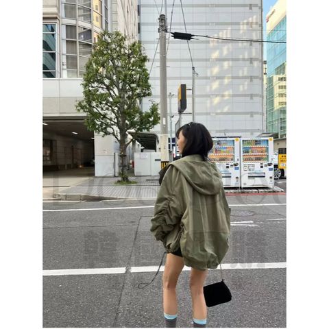 tw-11134207-820lc-ml7yxl6rj4eb71