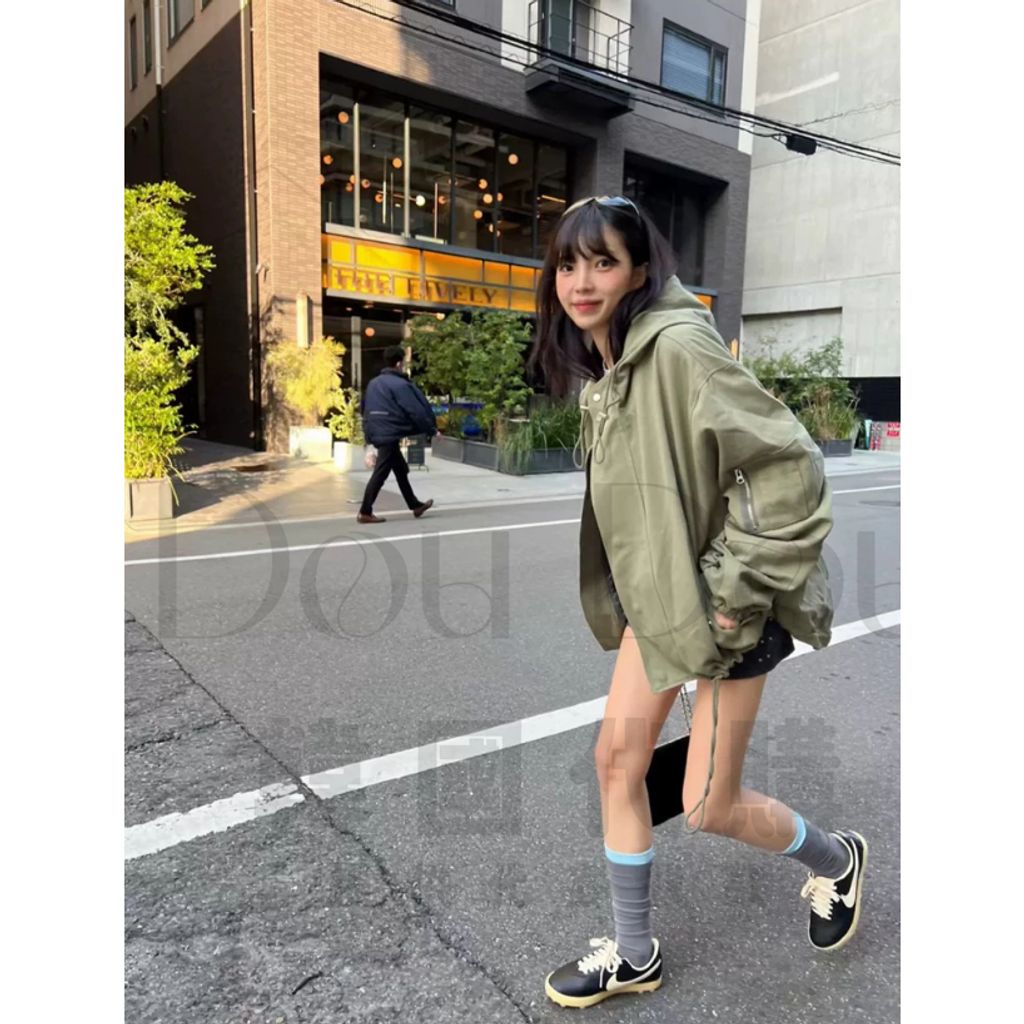 tw-11134207-820li-ml7yxl6rkiyra5