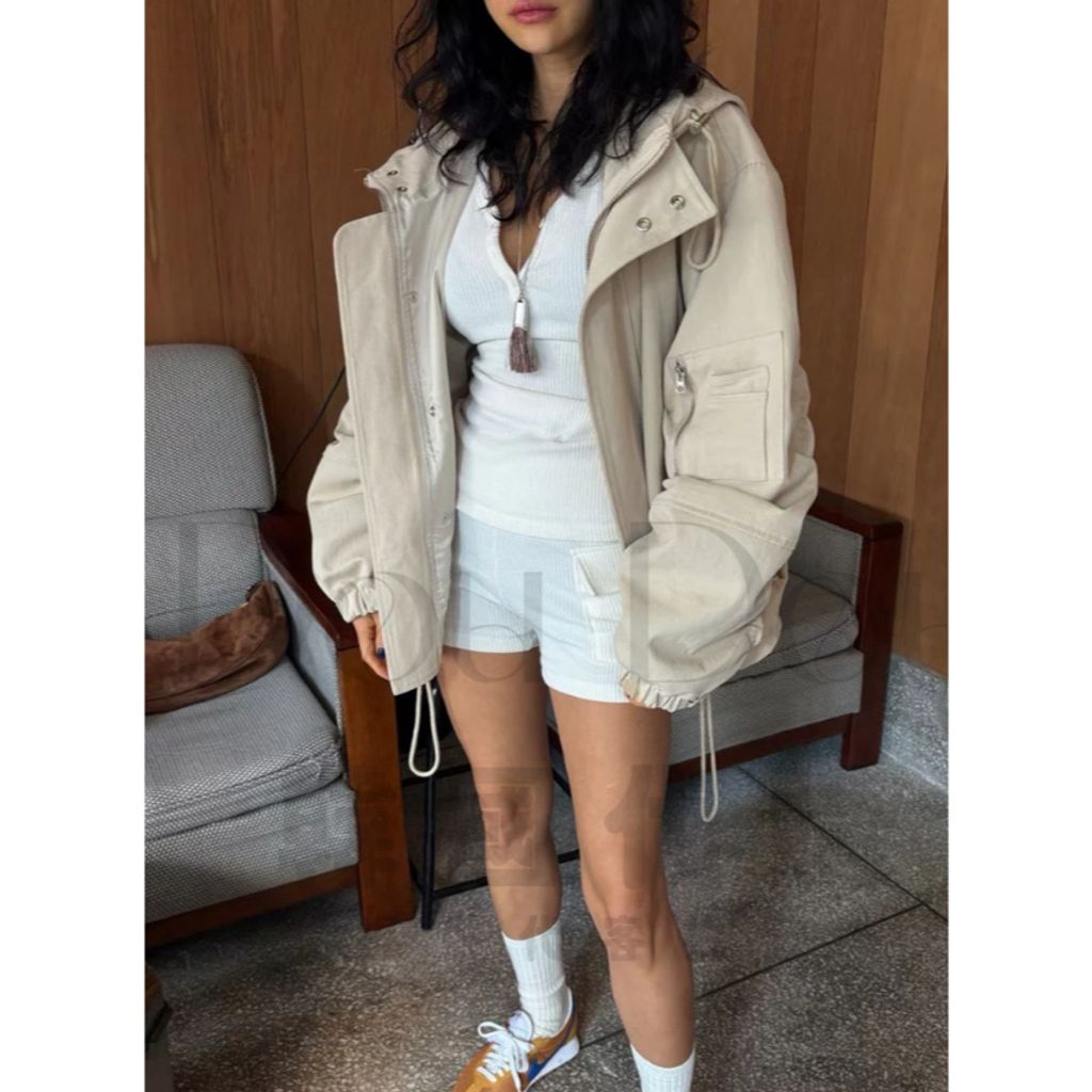 tw-11134207-820lf-ml7yxl6qilmw06