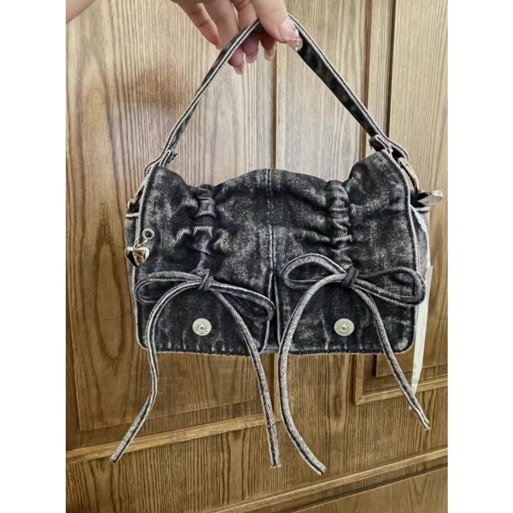 tw-11134207-820l7-ml7z1gn3jugz31