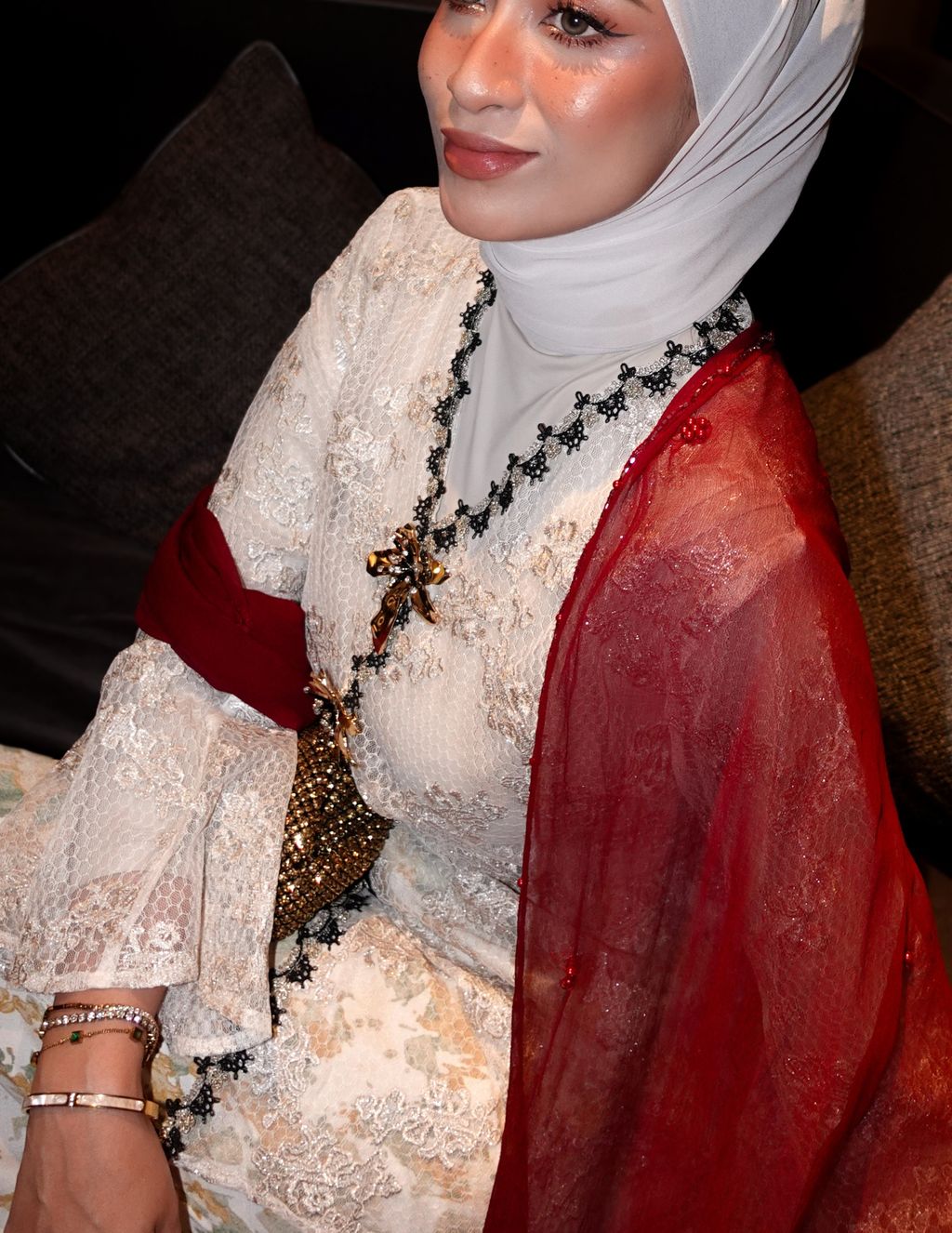 Elegant statement brooch for hijab and outfits