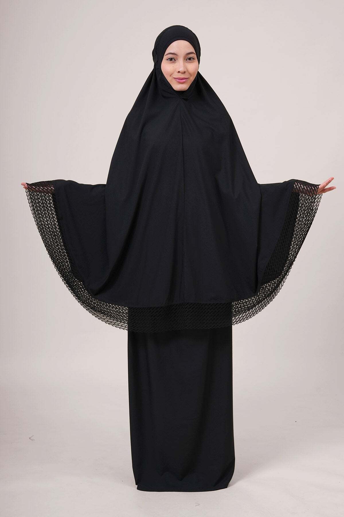 WC-HJALILA-BLACK7