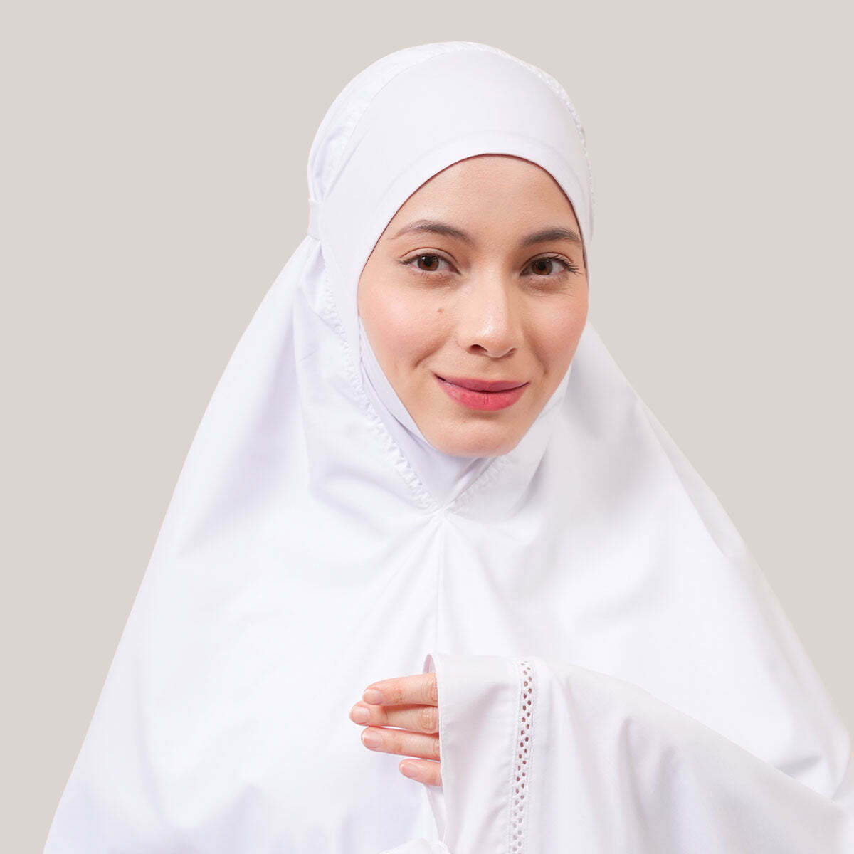 WC-MMAYA-WHITE2