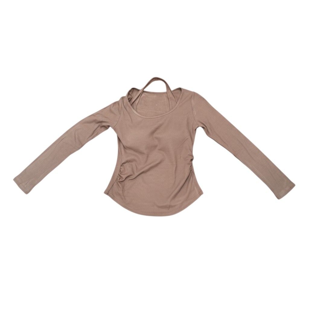 WY813820 (Ghost Mannequin)