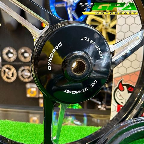 my-11134207-7r991-lt7lyat1nfhg95