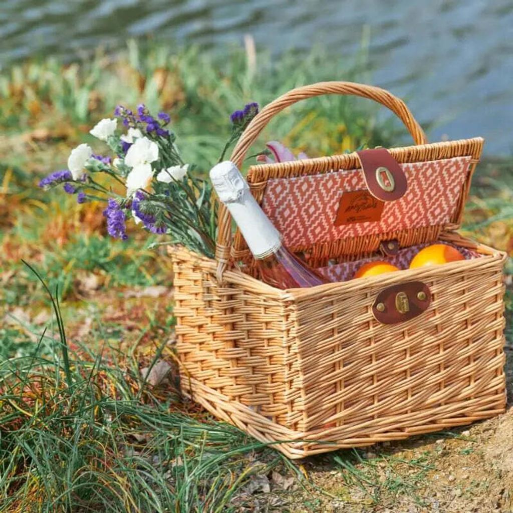Handled_Picnic_Basket_-_3_jpg