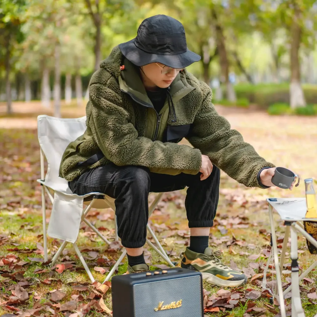 Small-Portable-Folding-Chair-12_jpg