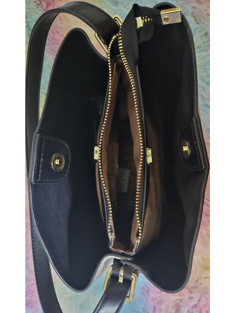 tw-11134207-820lh-mkmljtr6oft389