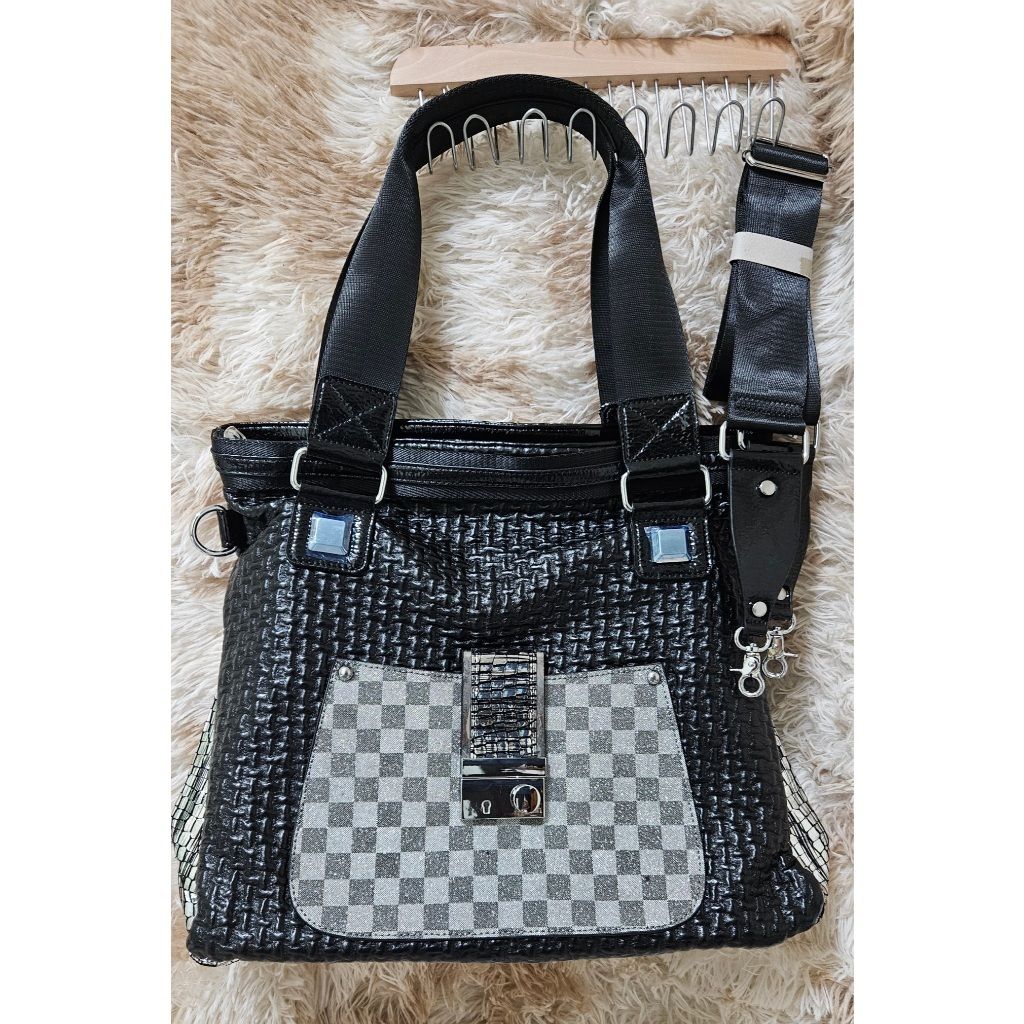 tw-11134207-820lc-mkltggm7er5vea