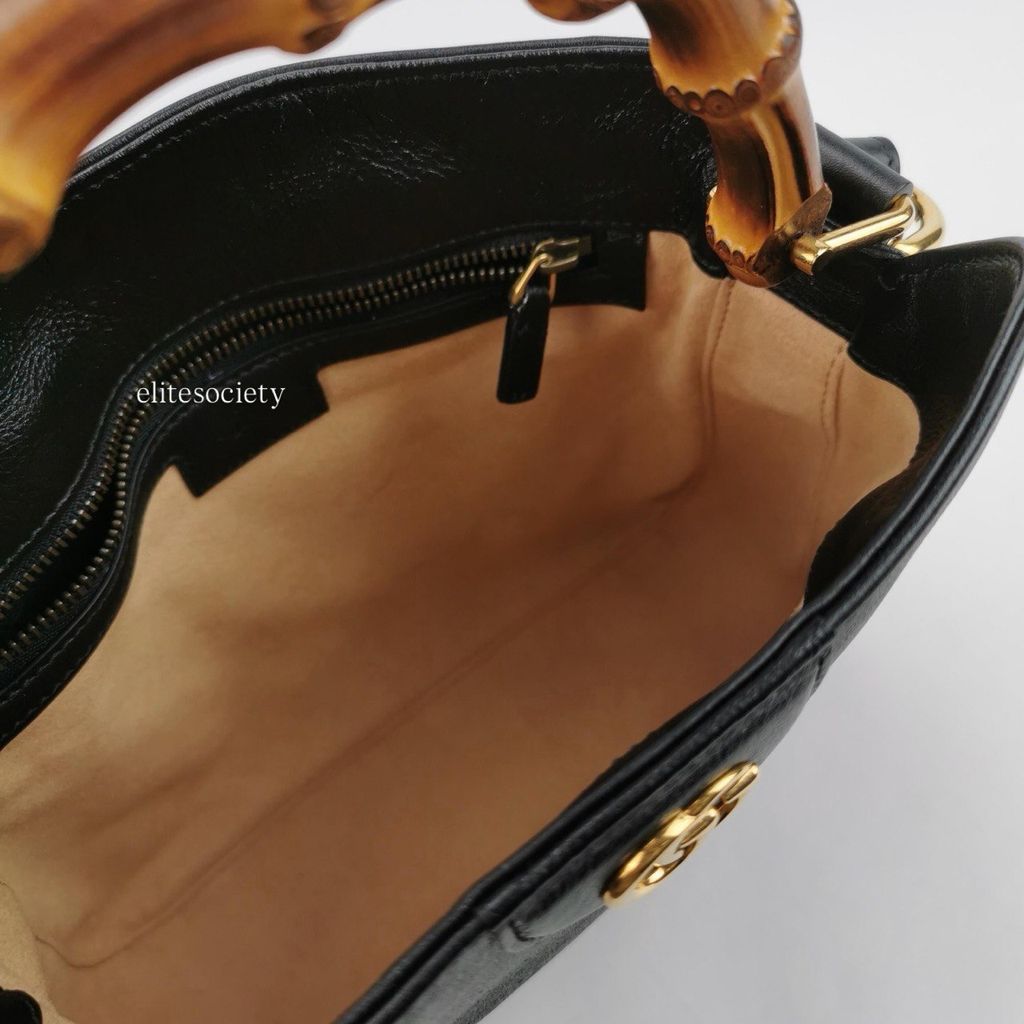 photo_6118490653768487435_y