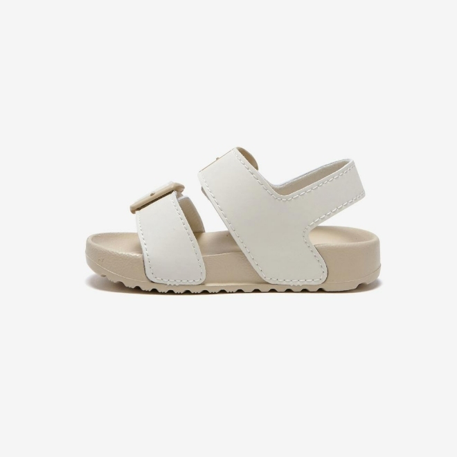 LINE_ALBUM_0522 Newbalance_260522_4