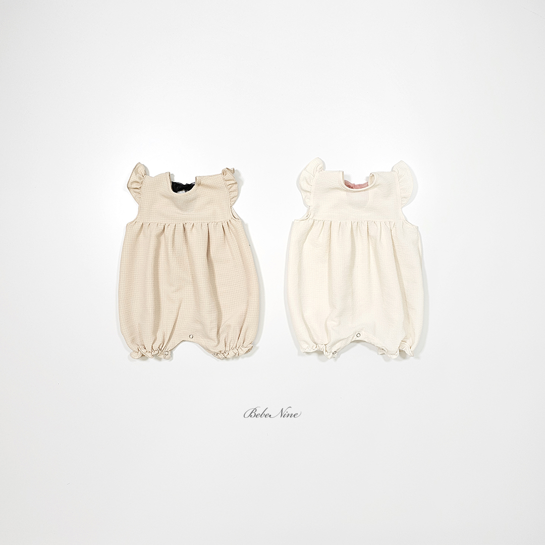 3_쁘띠프릴리본슈트_디테일컷1