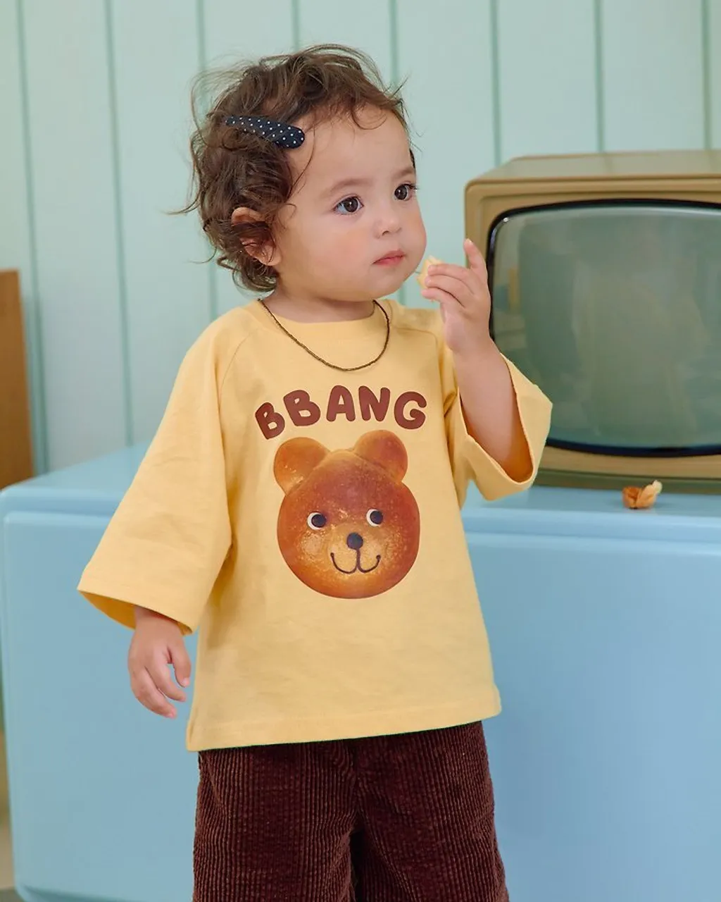 106857319