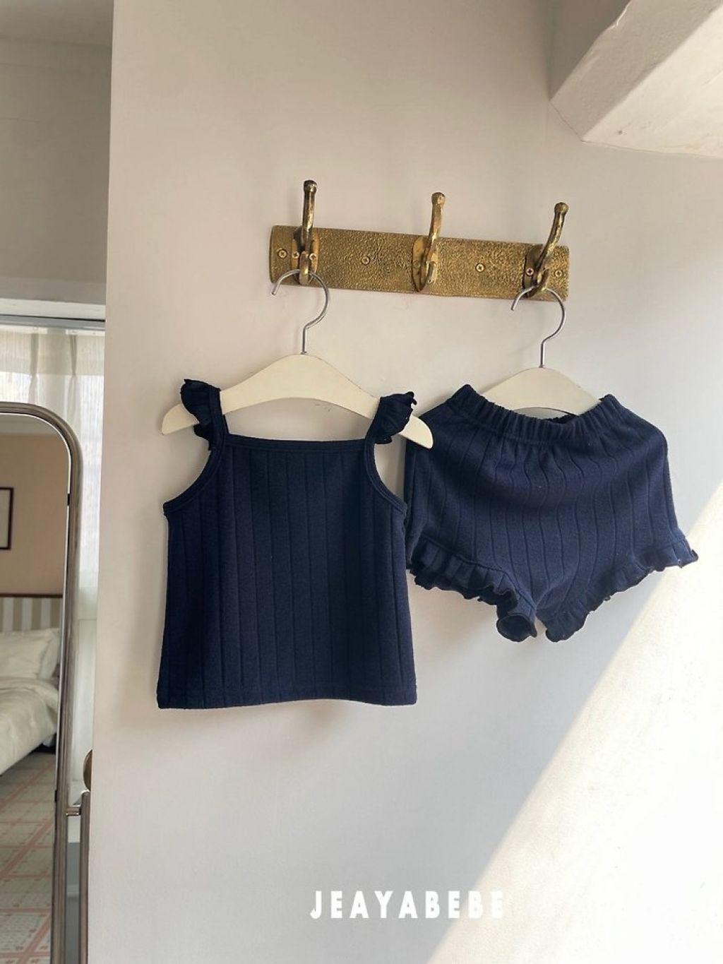 1775045792_9923635046