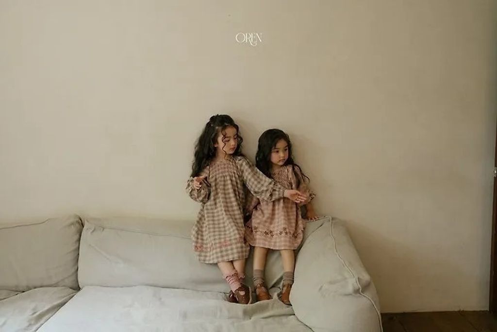 ProductGroup-24-[KIDS] 洋裝 OREN 헤이든자수원피스 26가을