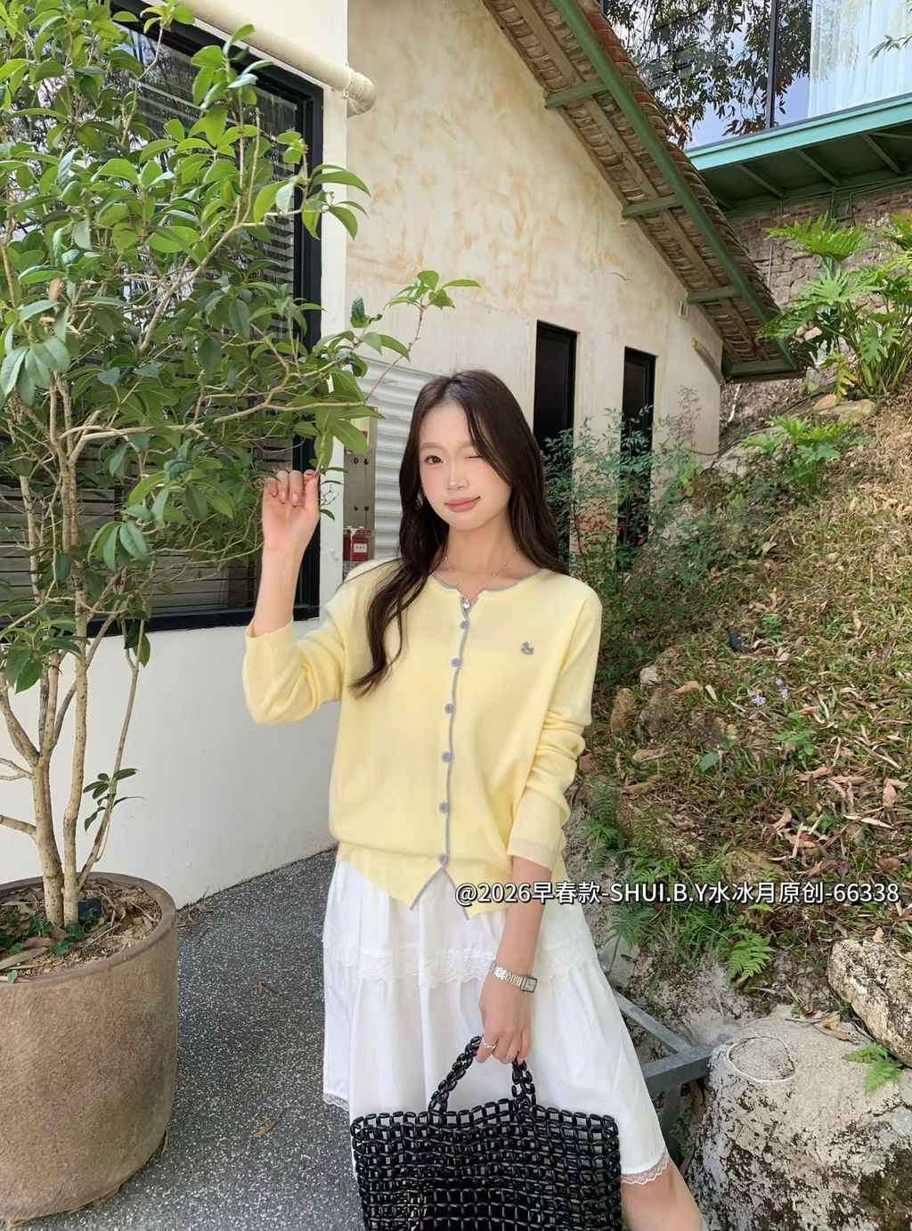 f8d52aa057899235fed67c6cdff22c93