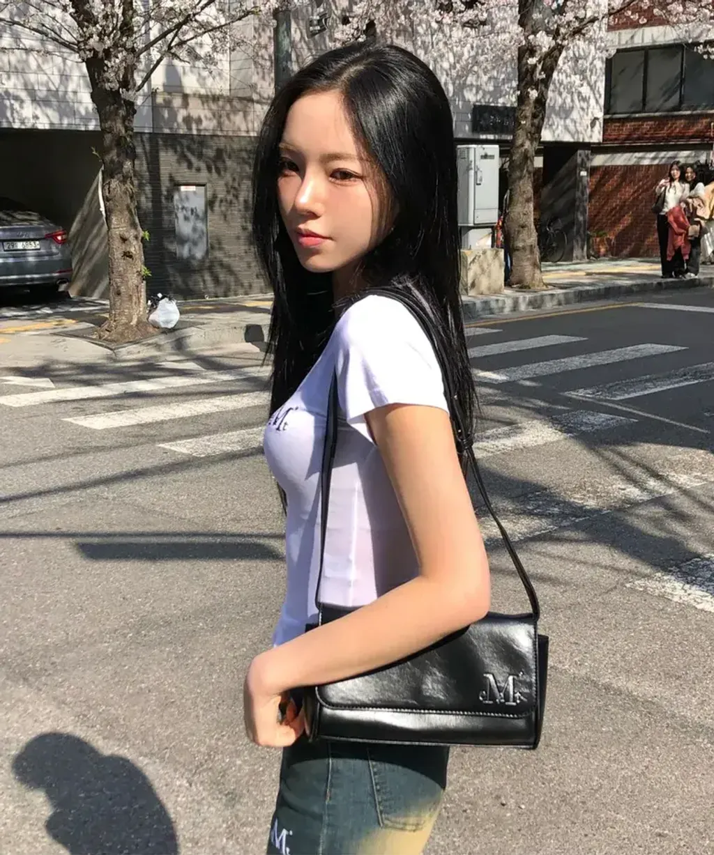 5d75abb766664c2cadc5fe3f50bc6fe4.jpg
