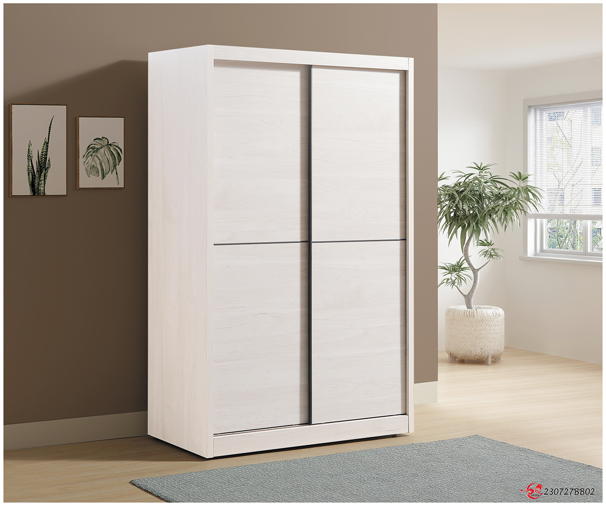 232-1-米可白4×7尺推門衣櫥-(P203)