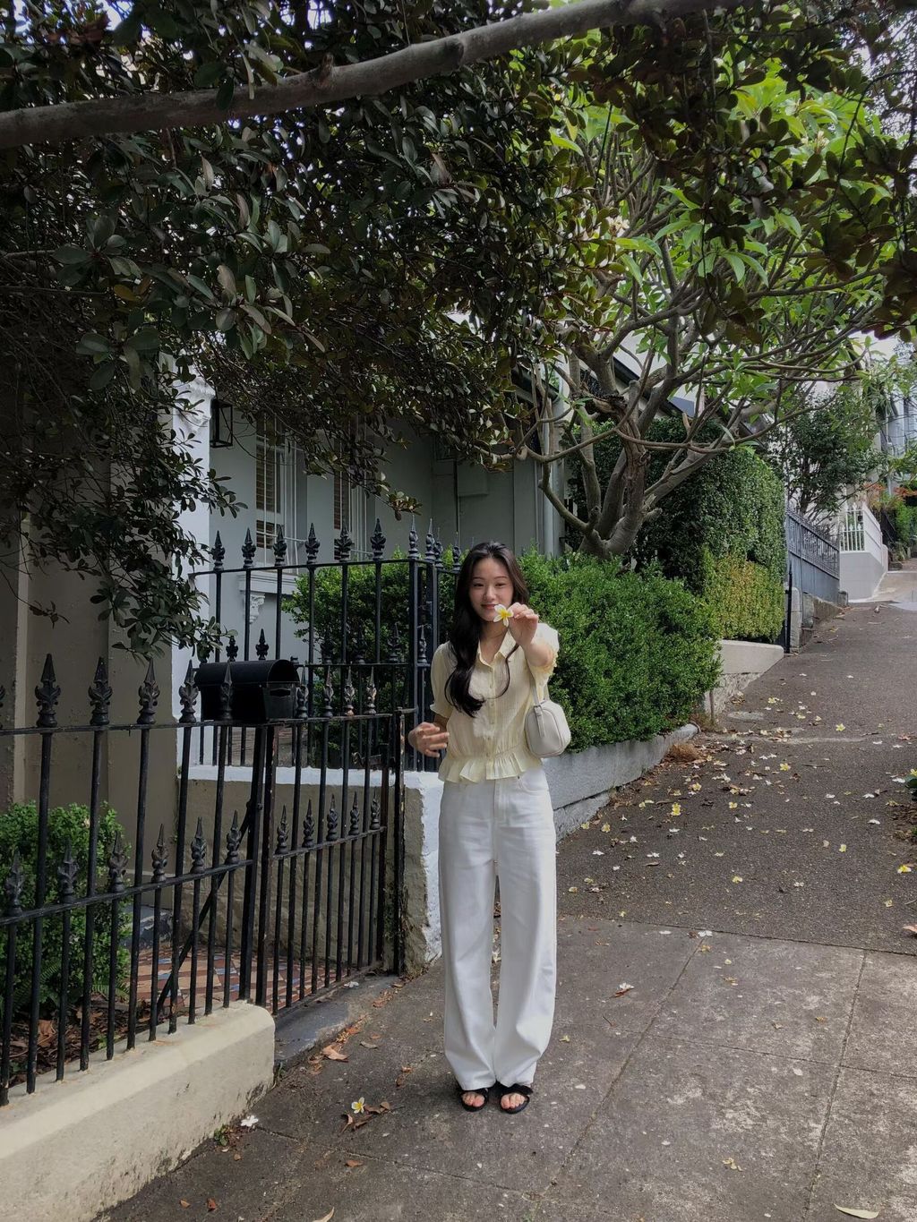 08d7230c1ed3a55de2a457e0d7f00ebb