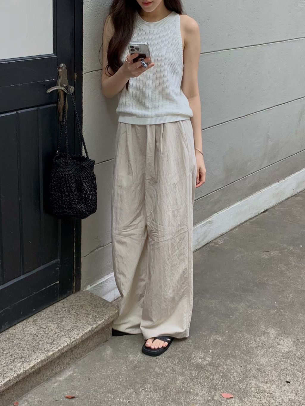 0585eefe05083829d891bf63700128