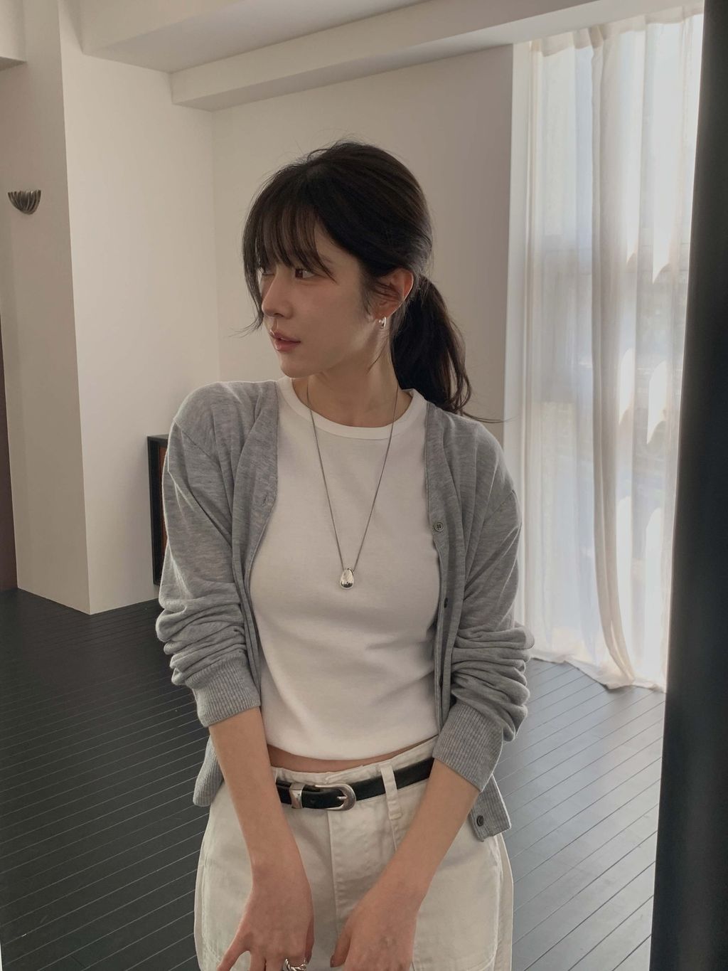 snapvideo--@miel__product on Instagram: "•올리브티셔츠
Ivory | Mela-3208