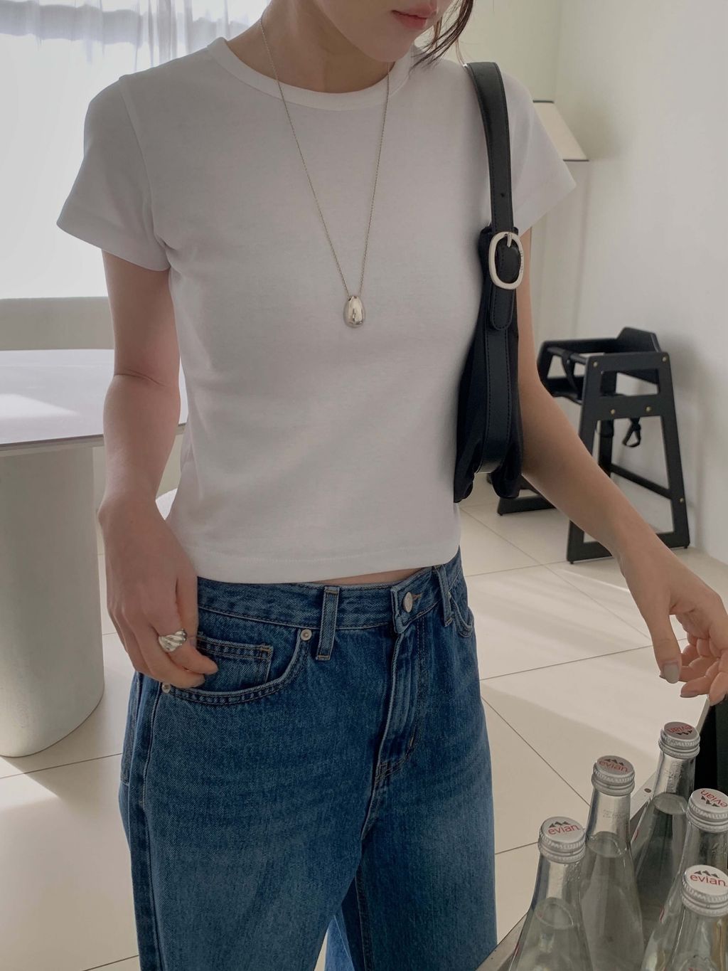 snapvideo--@miel__product on Instagram: "•올리브티셔츠
Ivory | Mela-8365