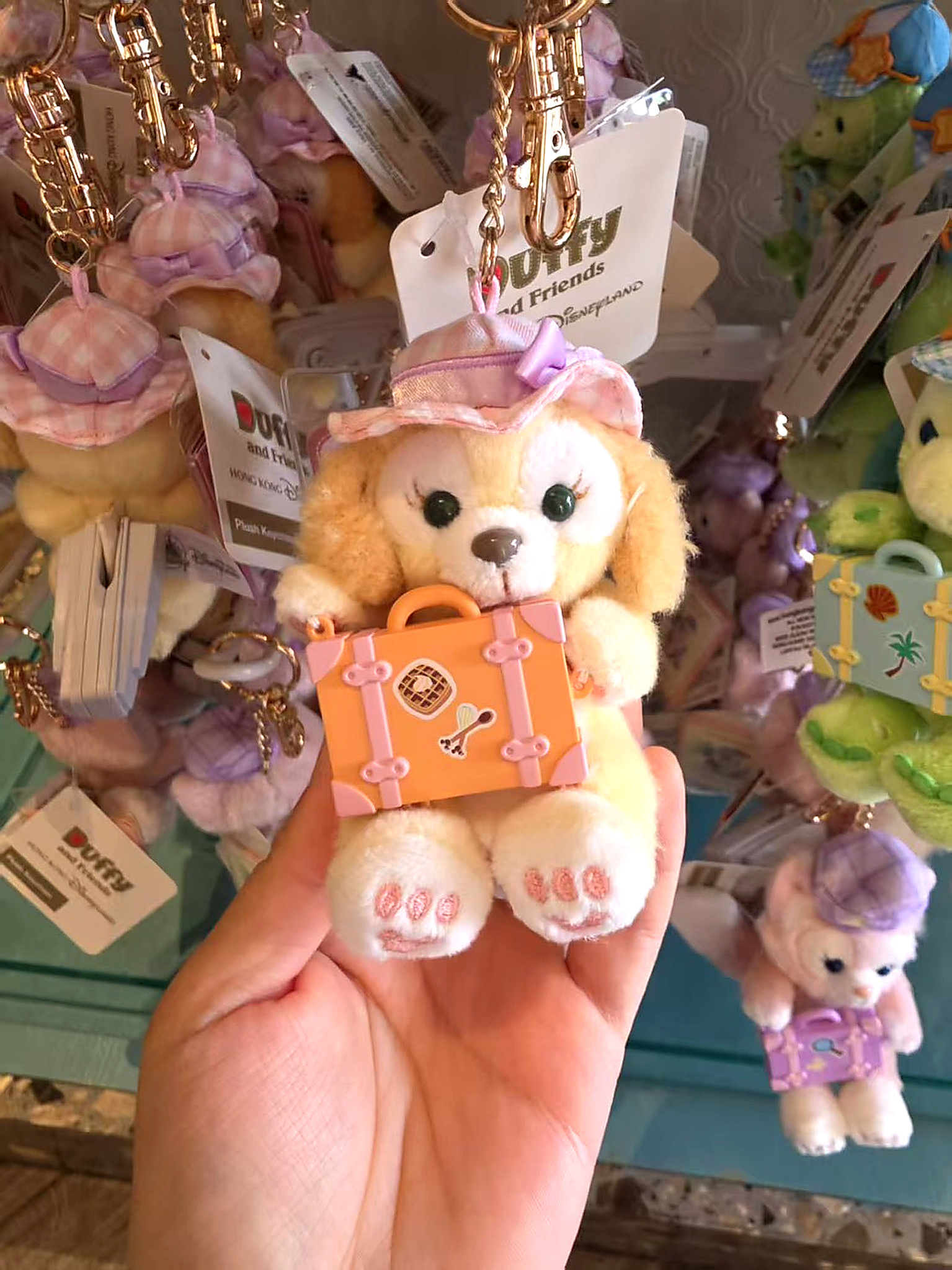 disney_keychain_2K_enhanced_06