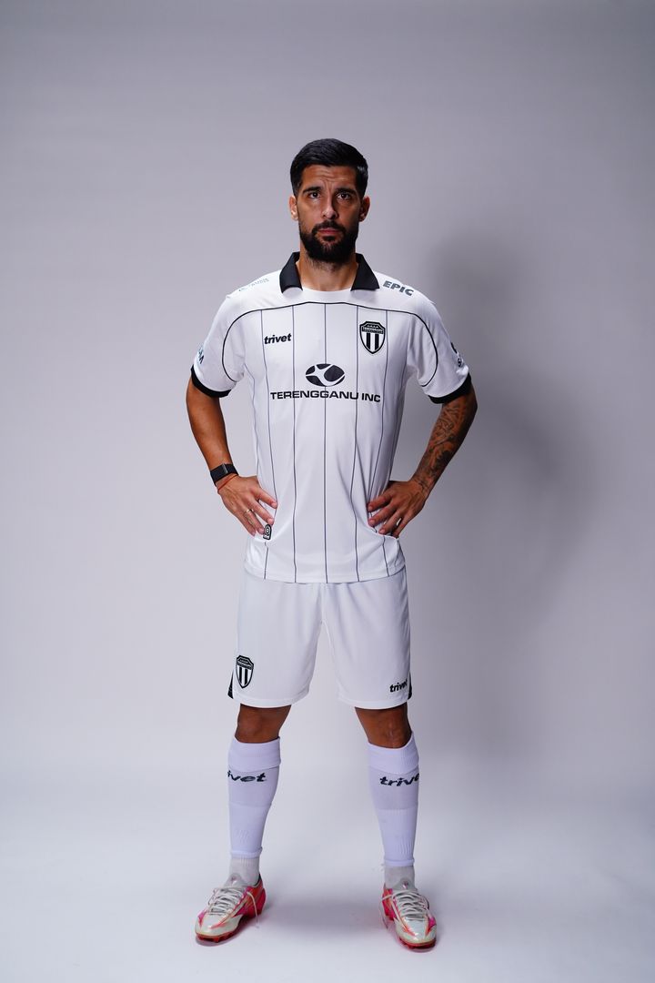 Victor Ruiz (3)