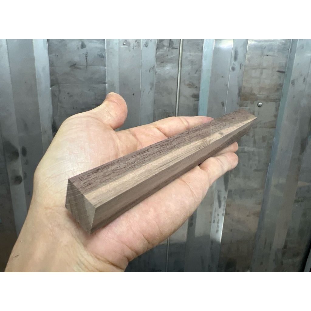 tw-11134207-7ra0i-mb7jvqis3iag3b