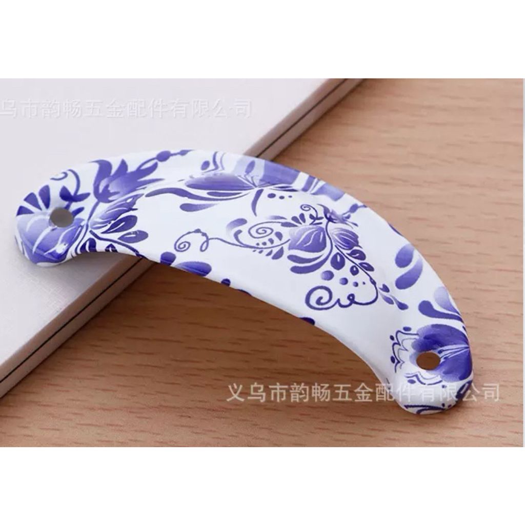tw-11134207-7ras8-m48sc2w7tgqzdc