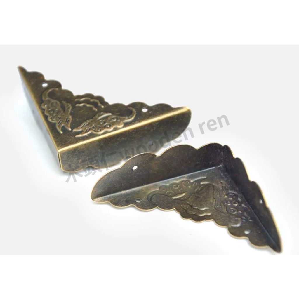tw-11134211-7r98x-lq20zkebh14y1f