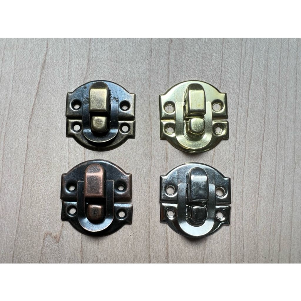 tw-11134207-7r98x-lw7zsew7wmr4f2