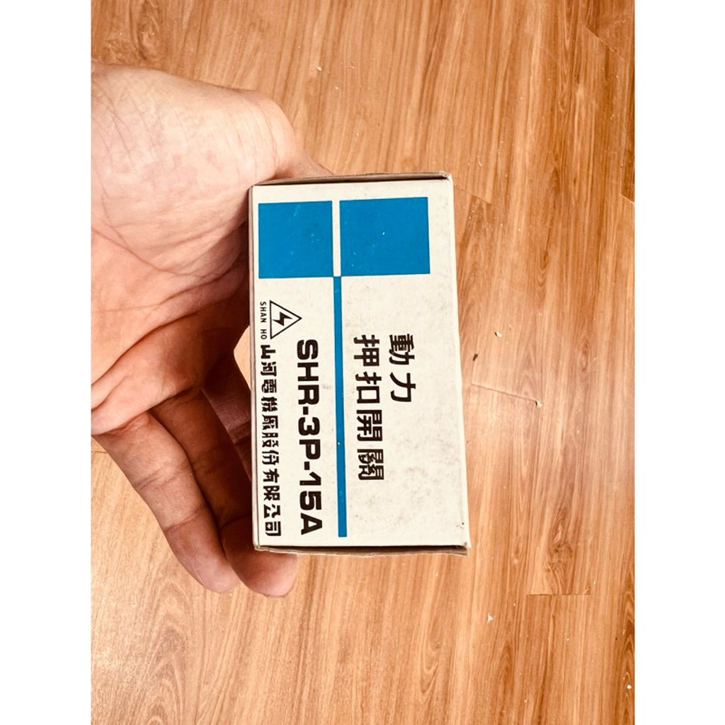 tw-11134207-7rbkb-m6rxkyddk714a2