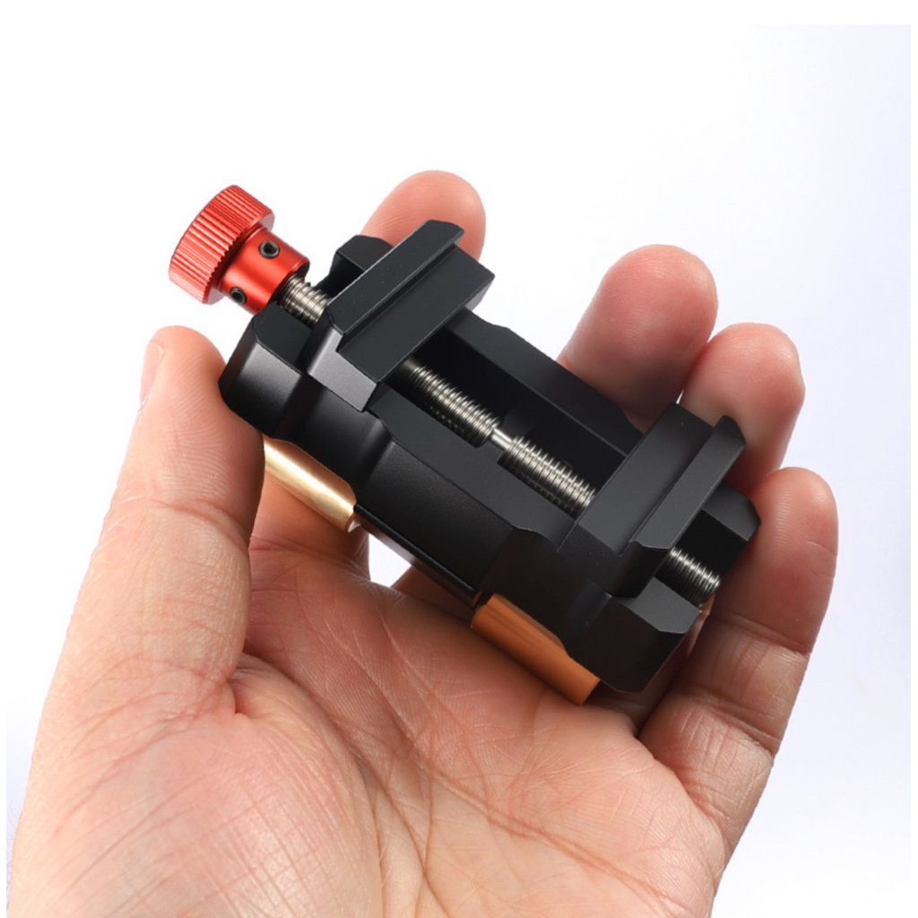 tw-11134207-820l9-mm7ln5d5kbgkca