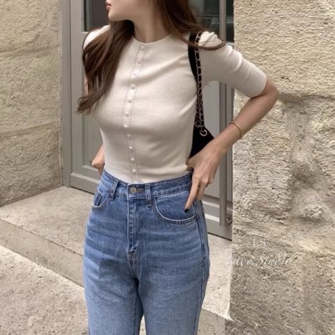 tw-11134207-7rasb-m224zhzioi9xdb