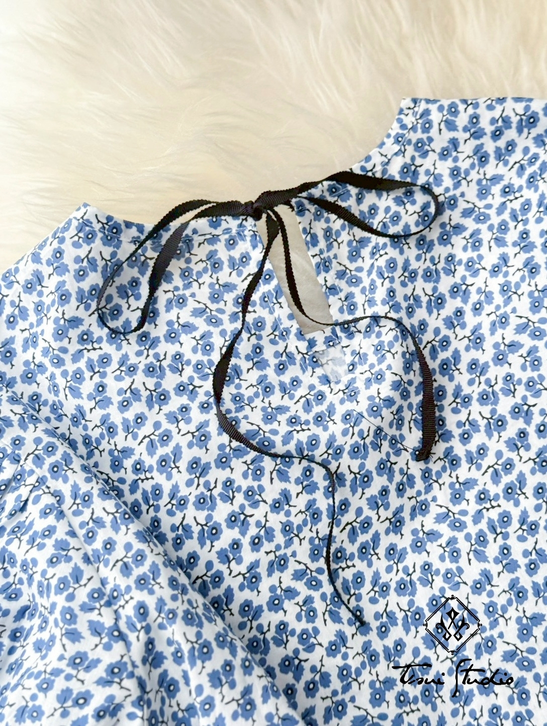 LINE_ALBUM_碎花泡泡袖圓領高腰長洋裝_260324_3