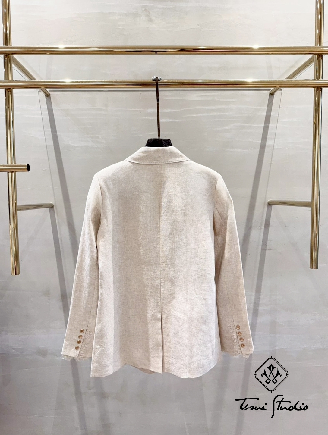 LINE_ALBUM_亞麻西裝外套_260331_2