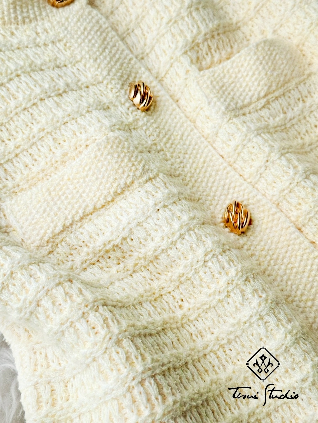 LINE_ALBUM_針織排釦小香無袖背心_260331_5