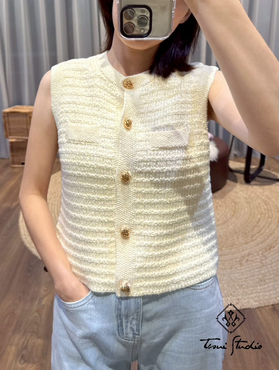 LINE_ALBUM_針織排釦小香無袖背心_260331_10