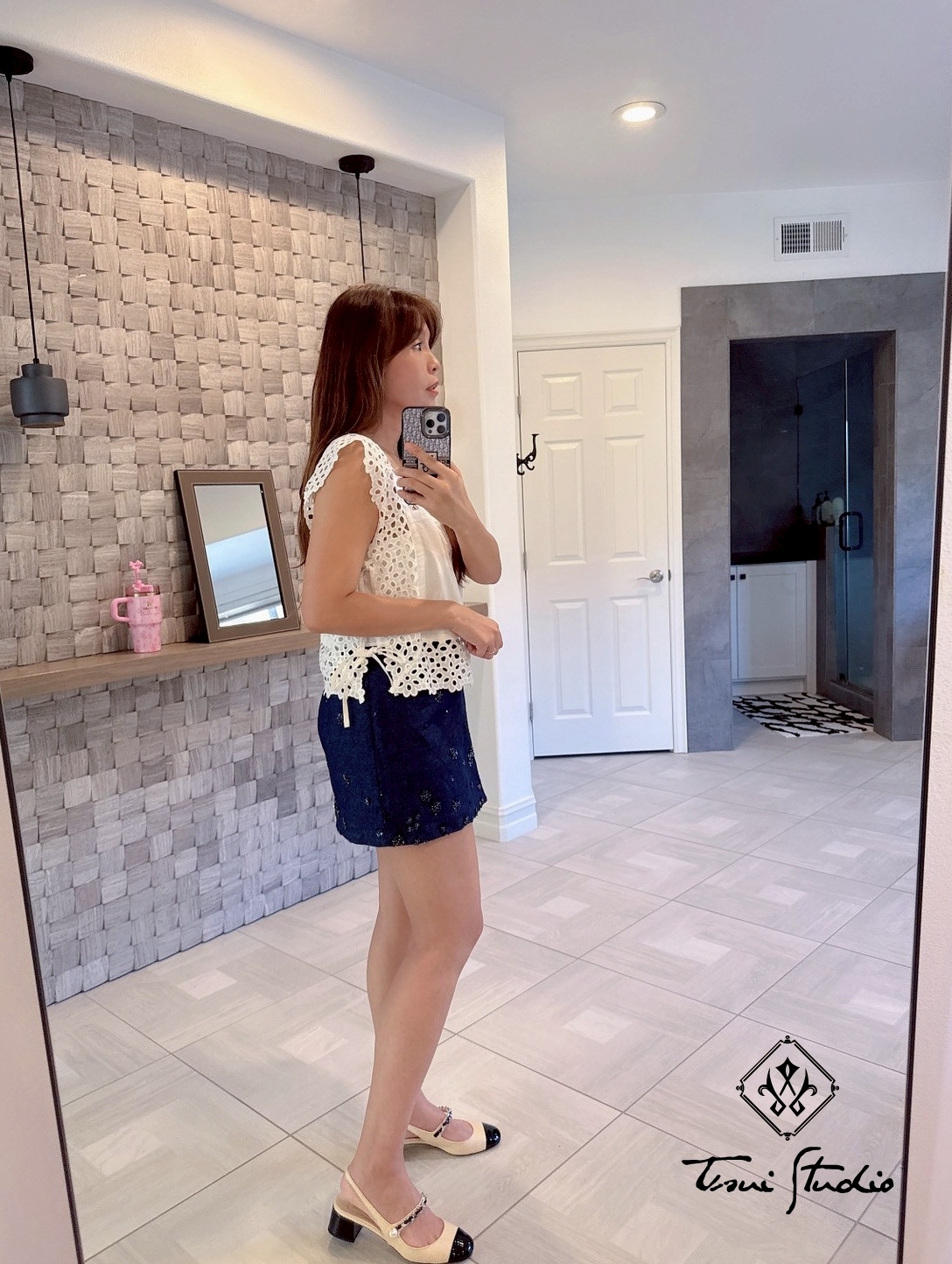 LINE_ALBUM_刺繡簍空方領側綁繩上衣_260331_6