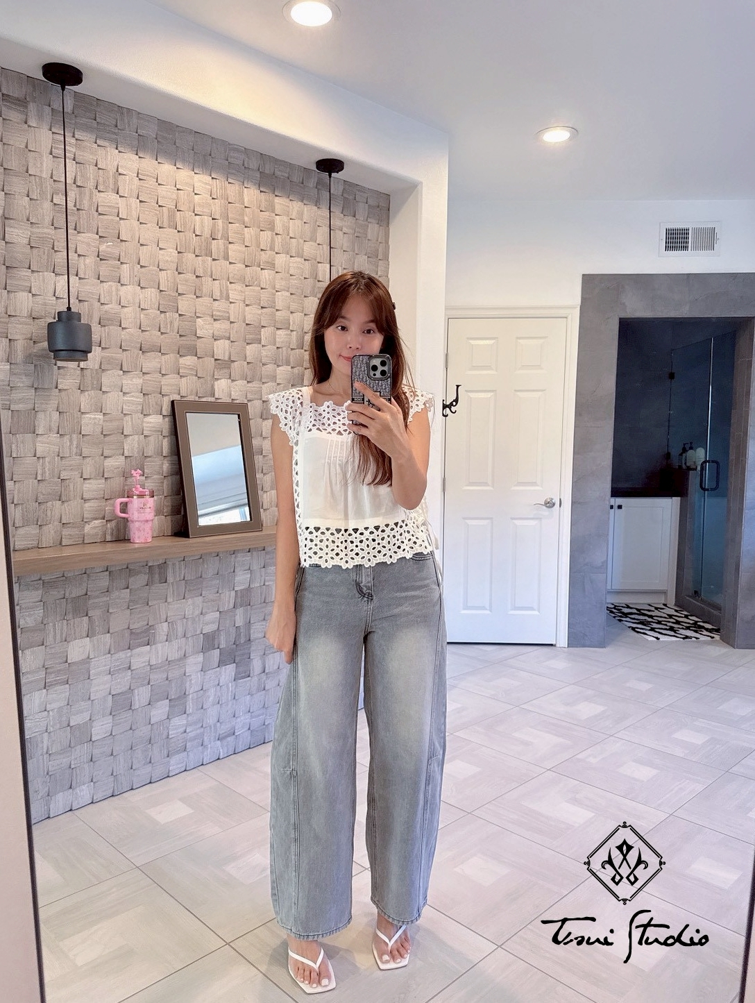 LINE_ALBUM_刺繡簍空方領側綁繩上衣_260331_13